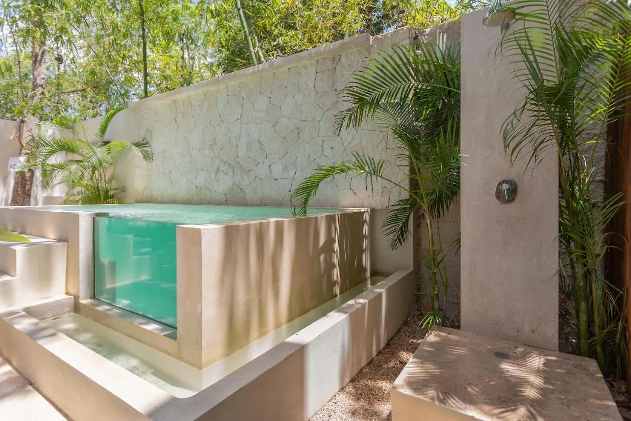 Kanak Unique Tulum 0*,  México