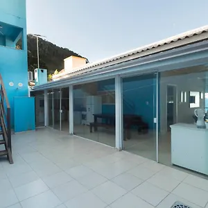 Casa Com Piscina Em Morrinhos - Rua Hortencia , Bombinhas Brasil
